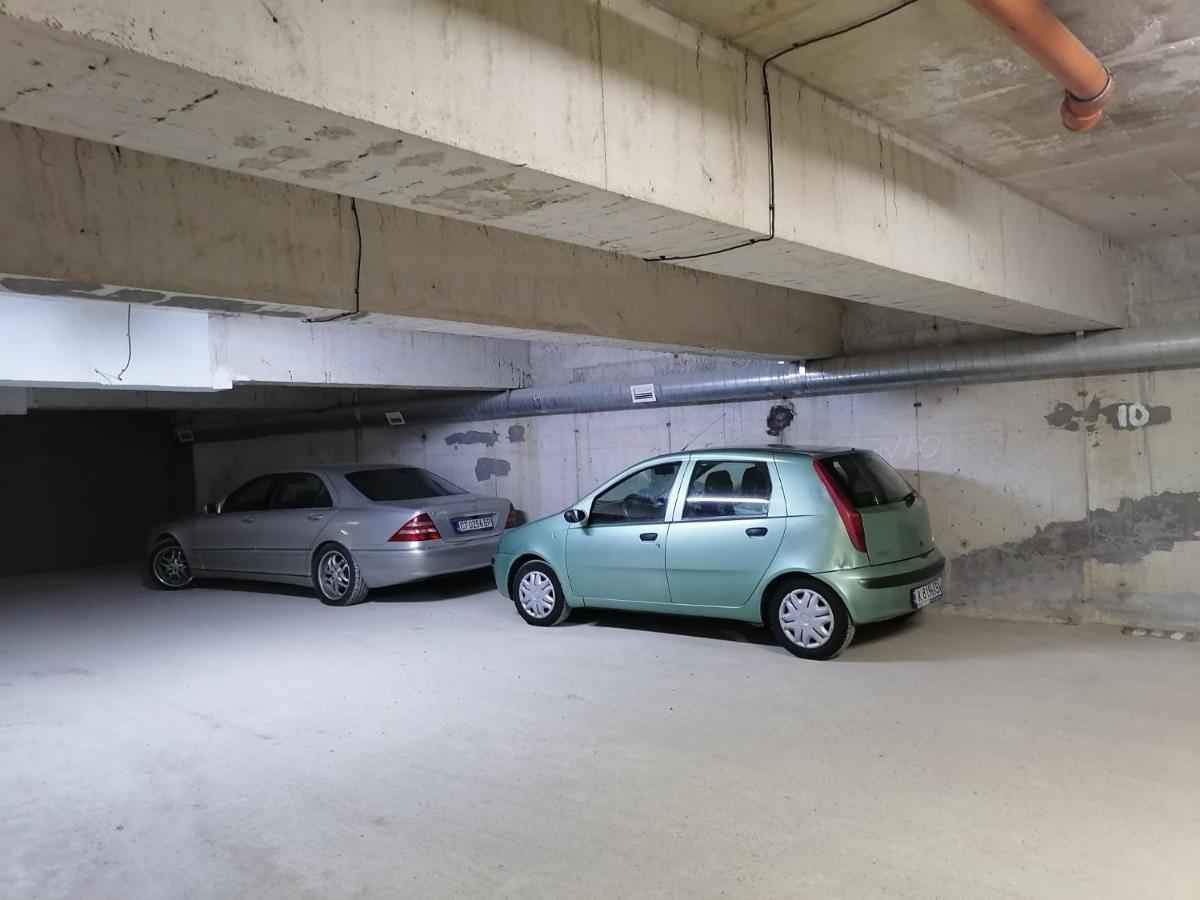 Апартамент Даскала С Паркомясто Burgas Esterno foto
